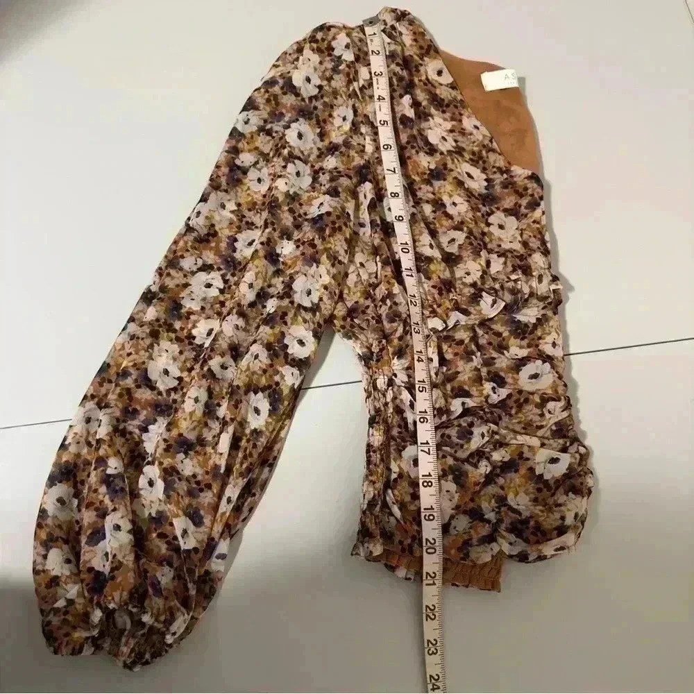 Astr The Label Size Medium Multicolor Ruched Flor… - image 8